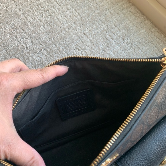 COACH Pennie Signature Canvas Women's Crossbody Bag - Brown. Excellent Condition - Picture 7 of 9